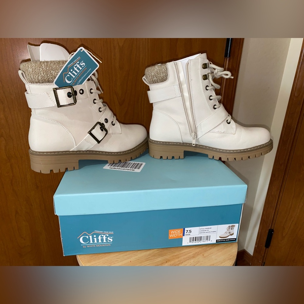 Cliffs by WHITE MOUNTAIN Cream Ankle Boots